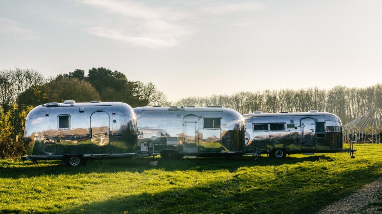 Silver Airstream Glamping & Rental Chichester Bagian luar foto