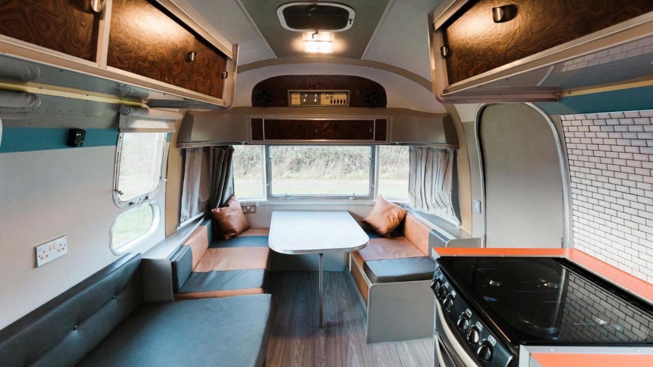 Silver Airstream Glamping & Rental Chichester Bagian luar foto