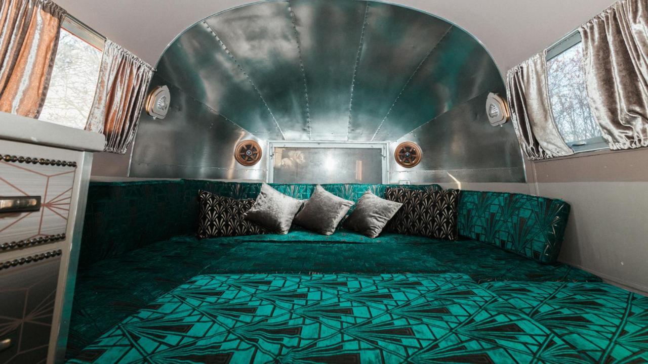 Silver Airstream Glamping & Rental Chichester Bagian luar foto