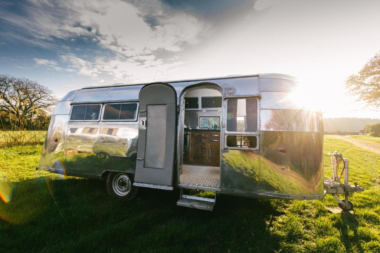 Silver Airstream Glamping & Rental Chichester Bagian luar foto