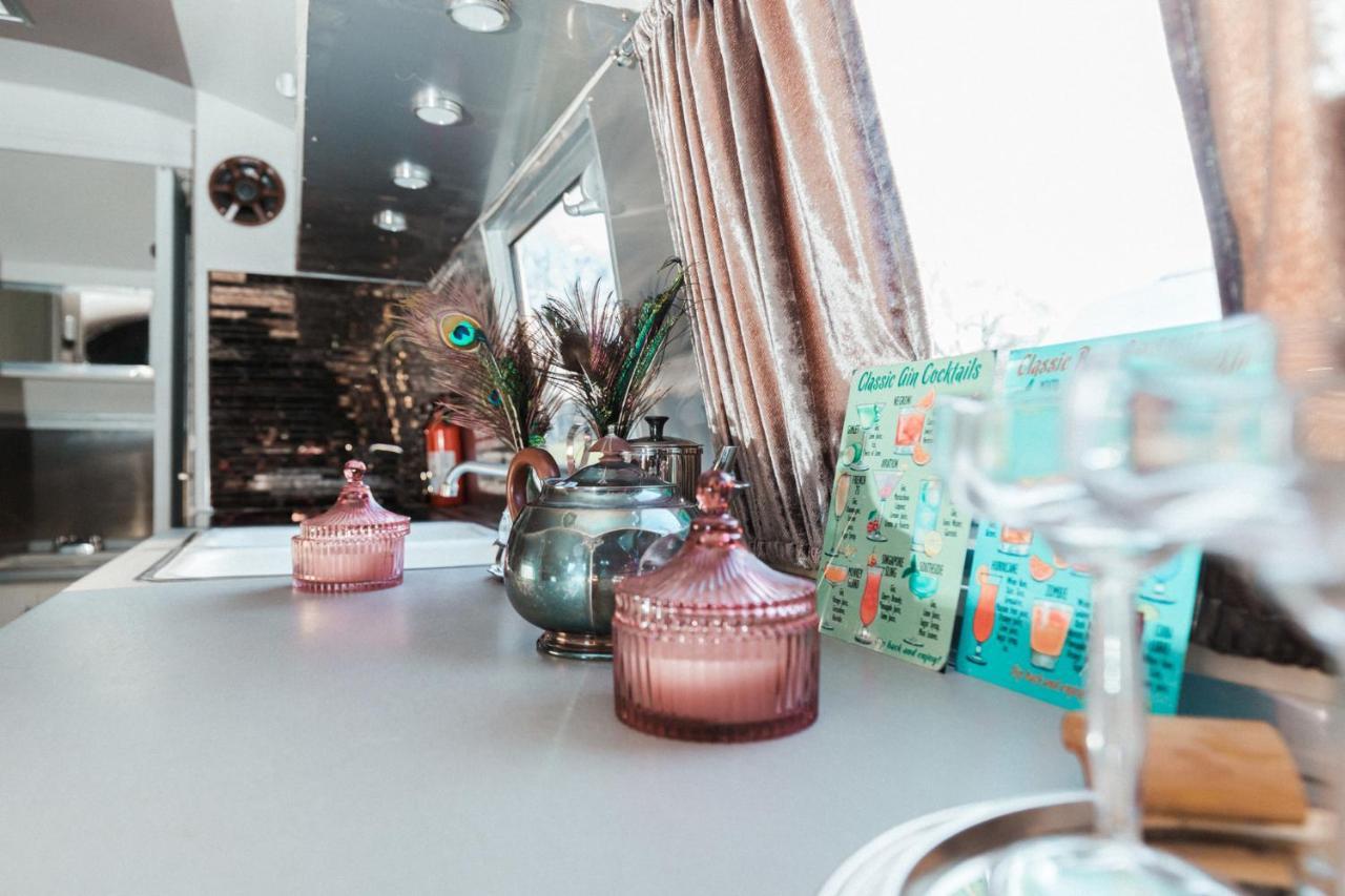 Silver Airstream Glamping & Rental Chichester Bagian luar foto